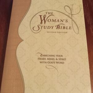 The Woman's Study Bible Second Edition, VG Condition NKJV